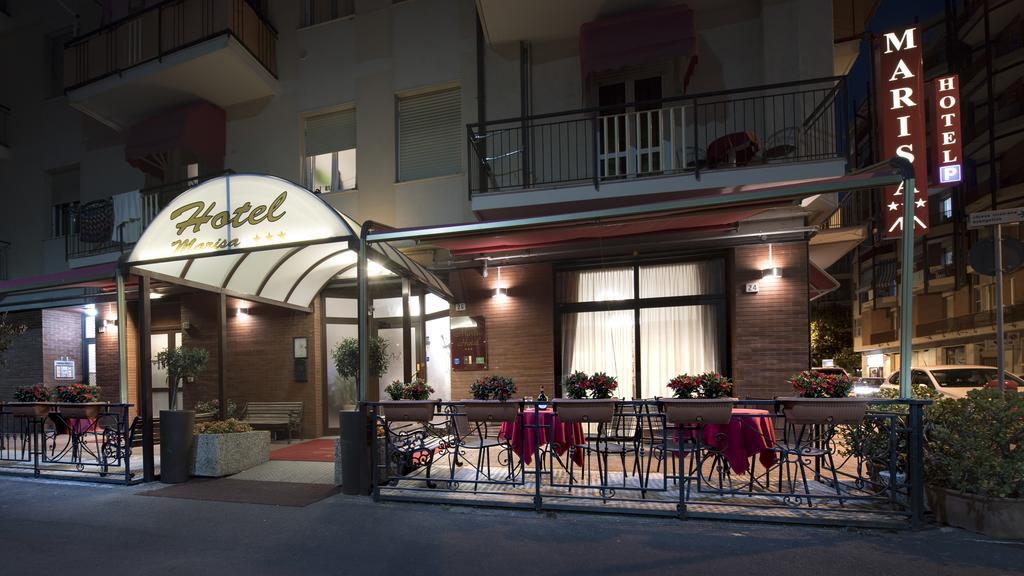Hotel Marisa Албенга Екстериор снимка