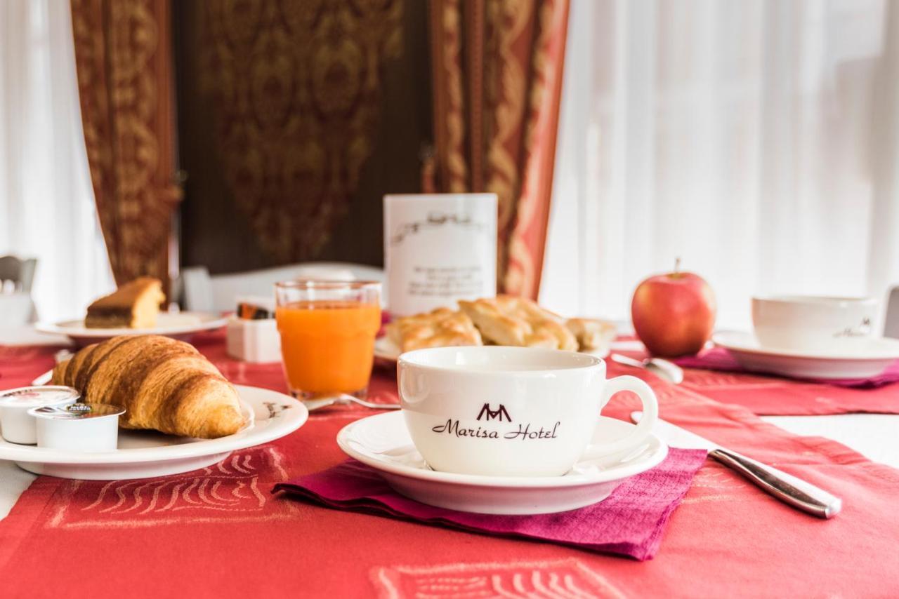 Hotel Marisa Албенга Екстериор снимка