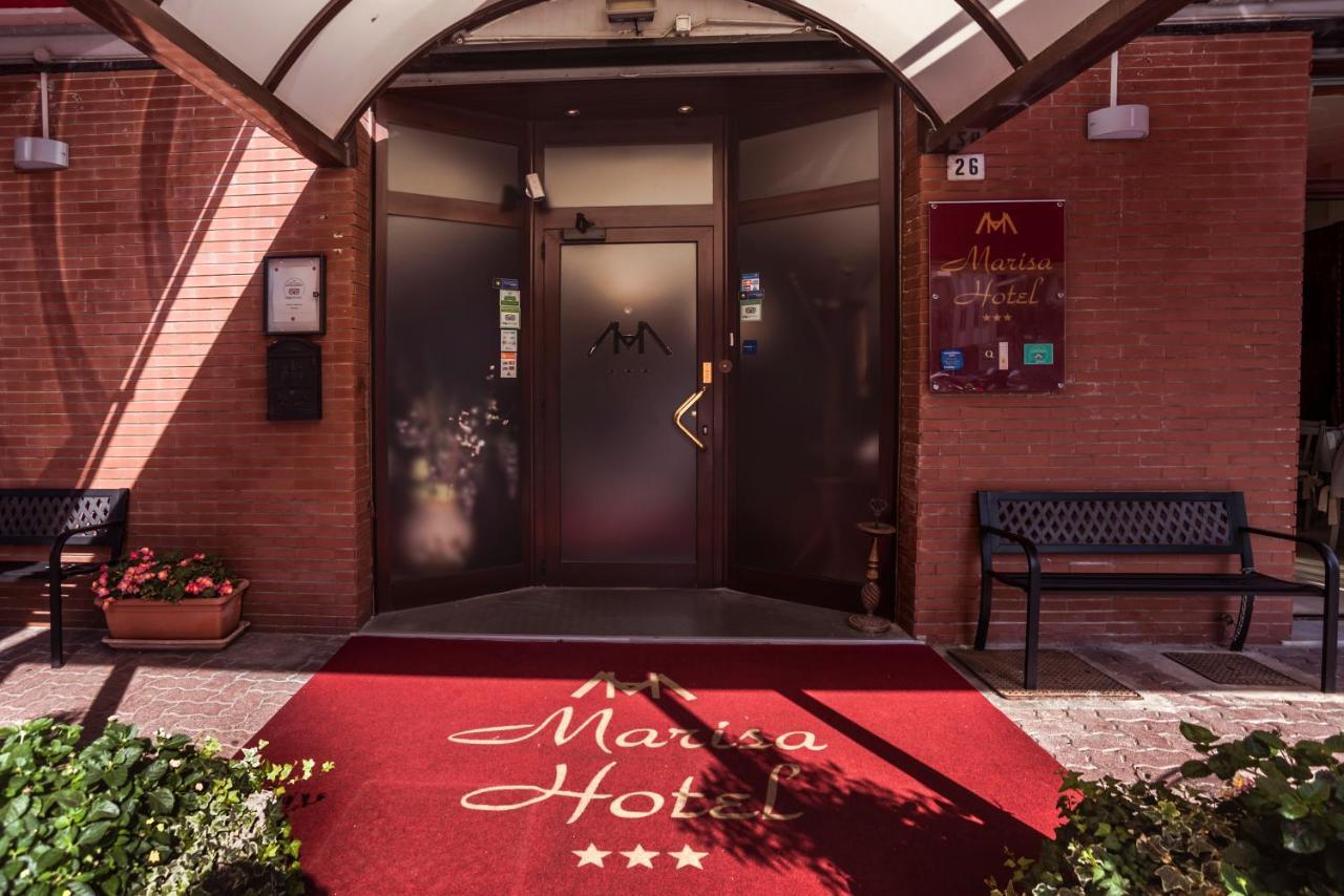 Hotel Marisa Албенга Екстериор снимка
