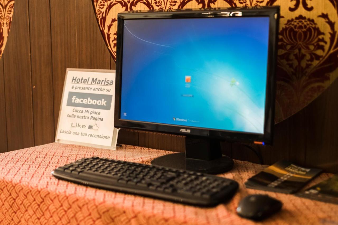 Hotel Marisa Албенга Екстериор снимка